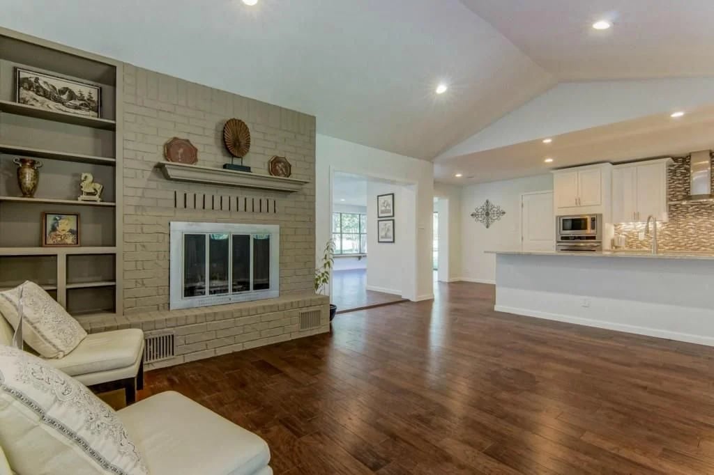 13006 Stagecoach Way - front exterior - Luxury home in Arroyo Doble, Austin, TX