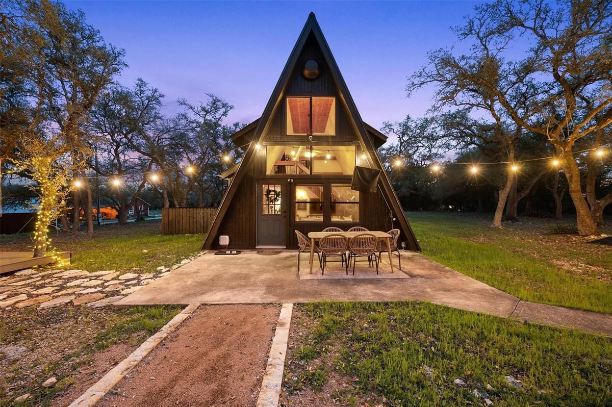 View 180 Link Ln 180 Link Ln - front exterior - Luxury home in Wimberley, TX
