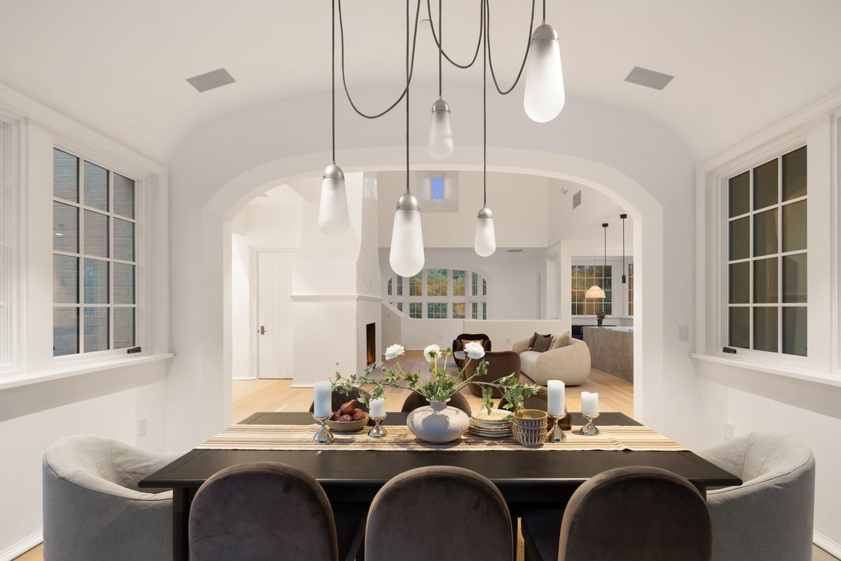 3802 Balcones Drive dining room arched opening
