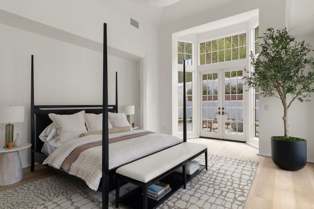 3802 Balcones Drive primary bedroom poolside