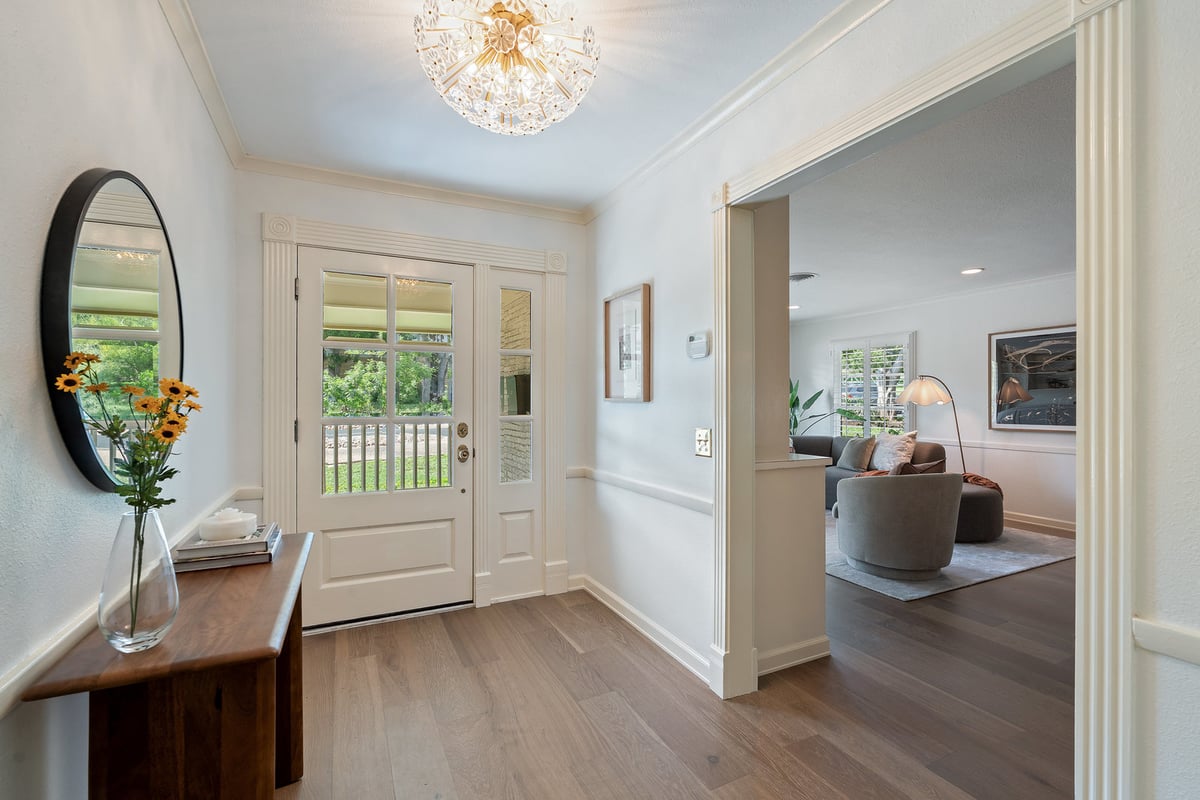 Primary bedroom at 4607 Balcones Dr - 4 bed 4 bath home