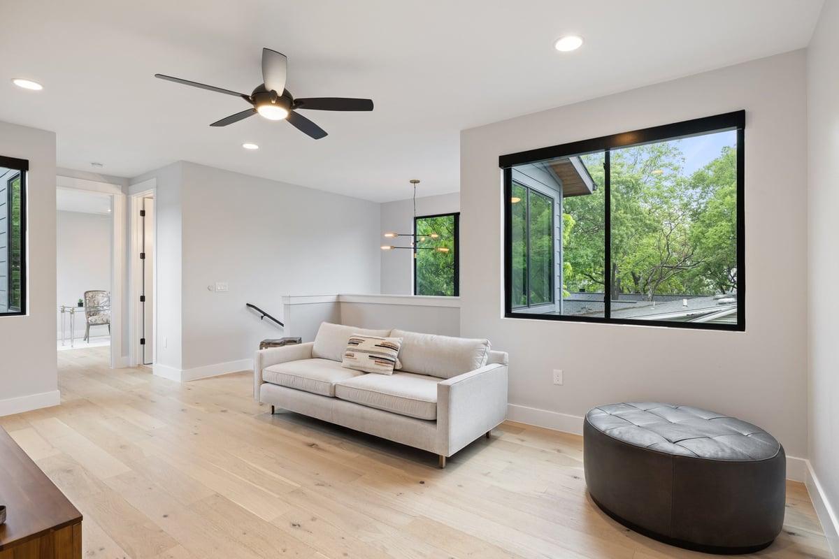 Secondary bedroom