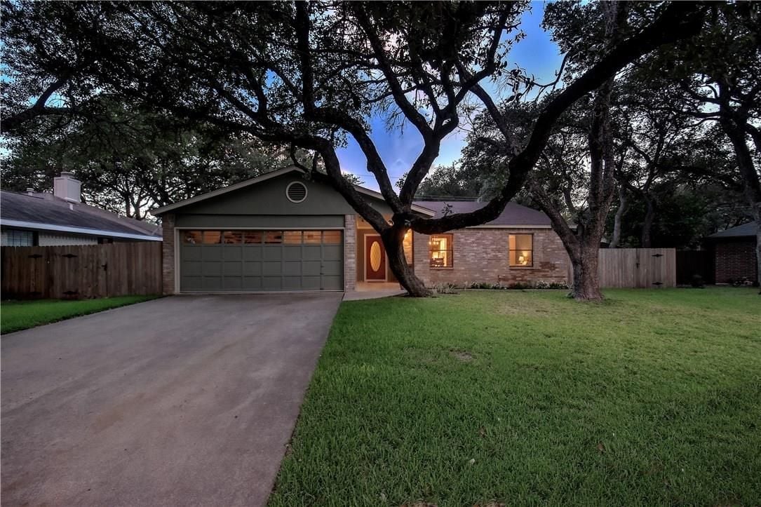 View 6904 Donegal Rd in Bannockburn 6904 Donegal Rd - front exterior - Luxury home in Bannockburn, Austin, TX