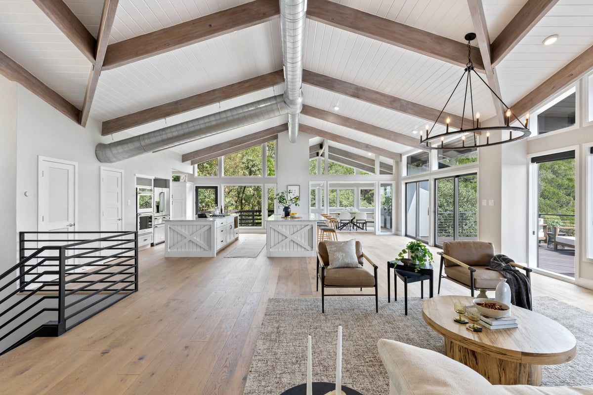 Living area at 6905 Ladera Norte - 4 bed 3 bath home