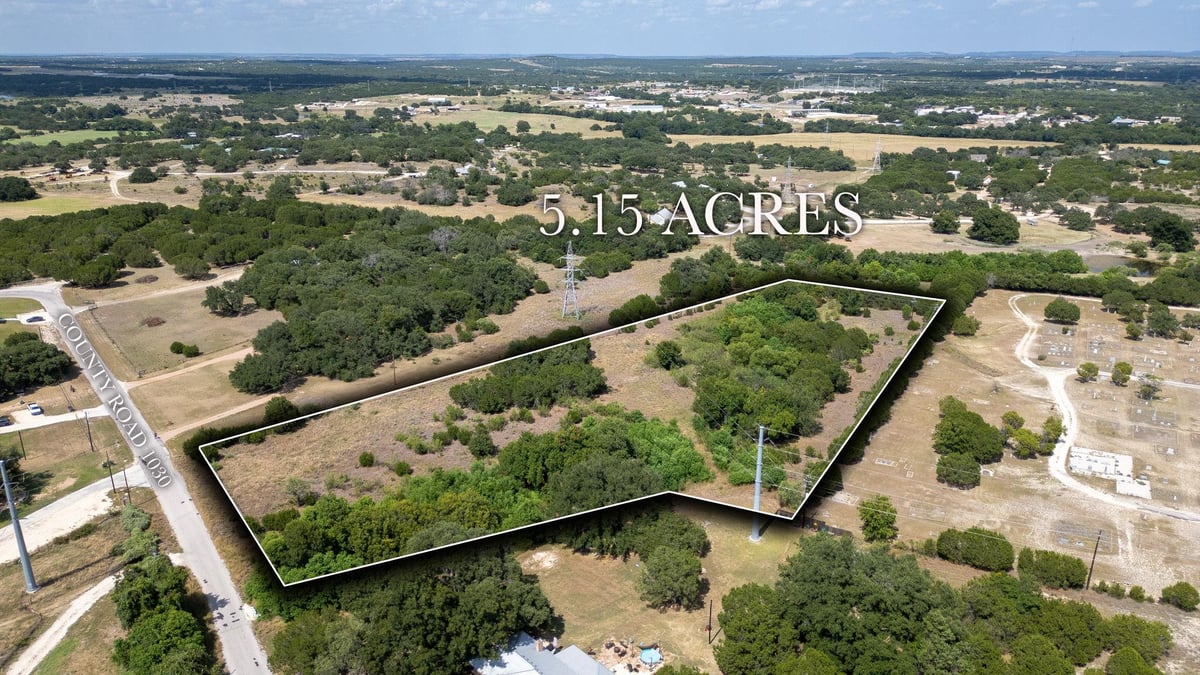 View 0 Cr 1030 in Horseshoe Bend Estates 0 Cr 1030 - property photo 1 - Luxury lot in Horseshoe Bend Estates, Lampasas, TX
