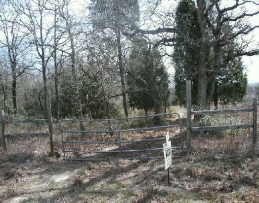 View 0 Trailside DR 0 Trailside DR - property photo 1 - Luxury lot in Elgin, TX