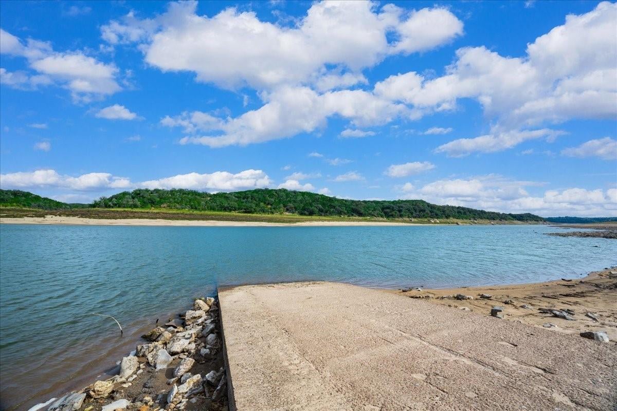 View 00 Breezing Ln in Lakeside Beach 00 Breezing Ln - front exterior - Luxury lot in Lakeside Beach, Spicewood, TX