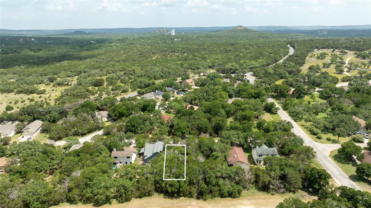 Living area at 00 Wood Glen Dr - Woodcreek Sec 22, Wimberley, TX