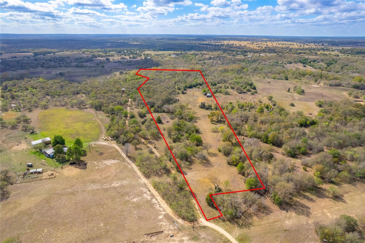 View 000 Armadillo LN in French, Samuel 000 Armadillo LN - property photo 1 - Luxury home in French, Samuel, Bastrop, TX