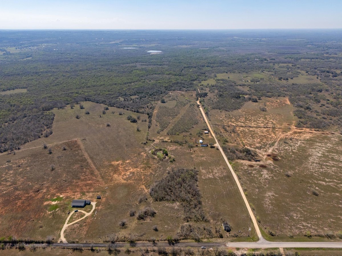 View 000 Cr 397 000 Cr 397 - front exterior - Luxury lot in Waelder, TX