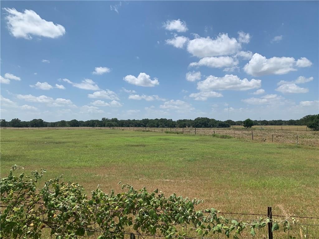 View 000 FM 2762 000 FM 2762 - front exterior - Luxury home in Flatonia, TX
