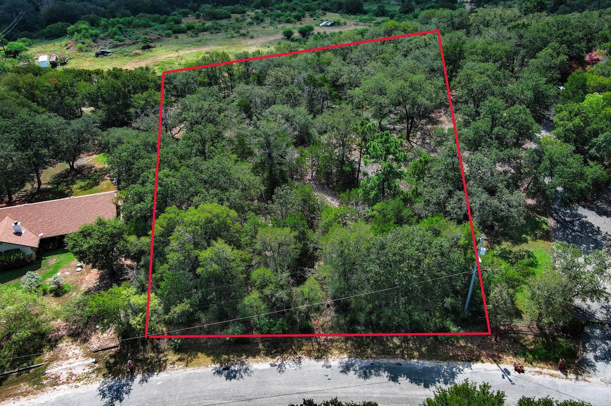 View 000 Piney Ridge DR in Piney Ridge 000 Piney Ridge DR - property photo 1 - Luxury lot in Piney Ridge, Bastrop, TX