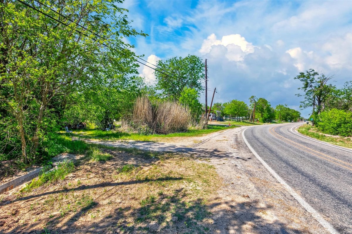 View 0000 FM 1854 Rd in none 0000 FM 1854 Rd - front exterior - Luxury lot in none, Dale, TX
