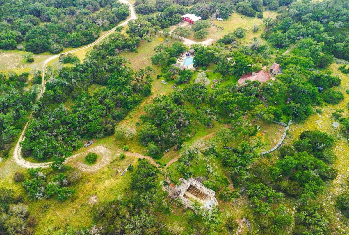 Kitchen at 0000  Oakwood Loop - 4 bed 2 bath home
