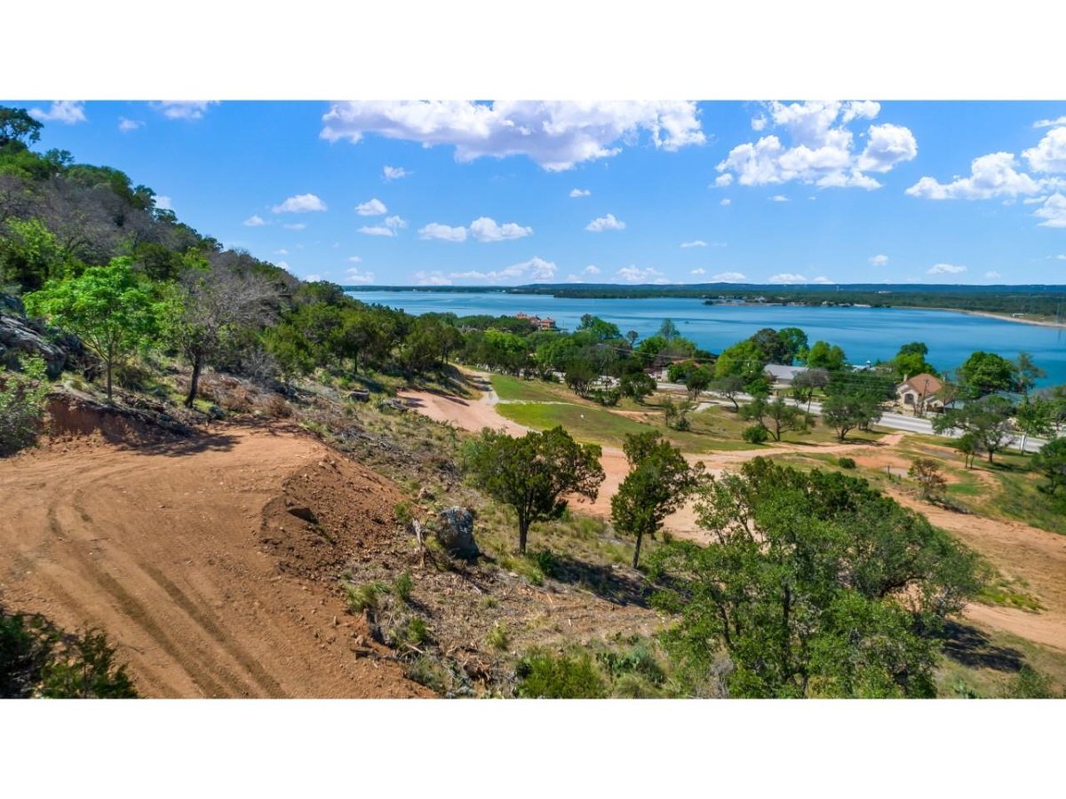 0000 W Duchess Dell Lot 5B - front exterior - Luxury lot in Castle Mountain Estates, Cottonwood Shores, TX