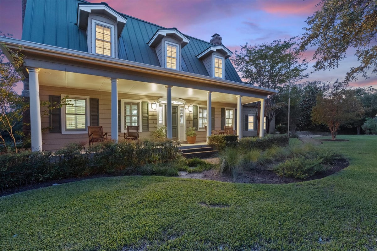View 1 Muir Ln in Rob Roy 1 Muir Ln - front exterior - Luxury home in Rob Roy, Austin, TX