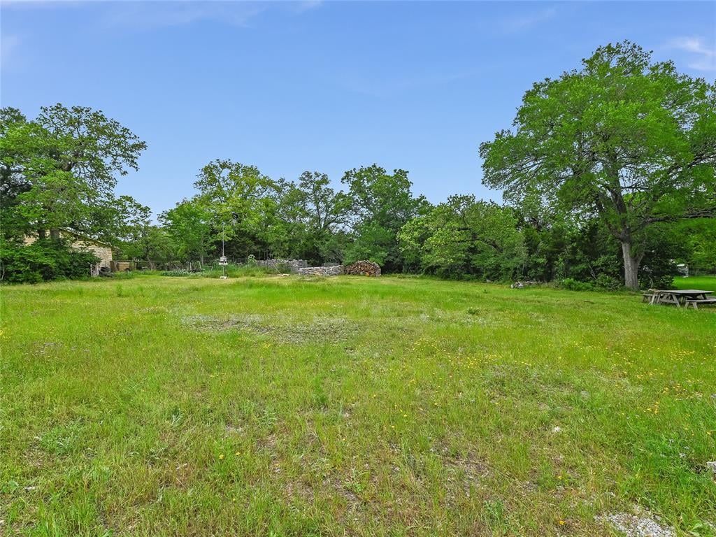 10 Concord Cir - front exterior - Luxury lot in Radiance Ph I, Austin, TX