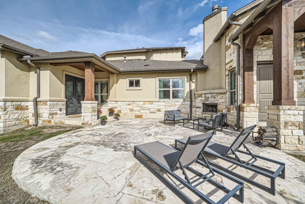 View 100 Dakota DR in Walnut Springs 100 Dakota DR - front exterior - Luxury home in Walnut Springs, Georgetown, TX