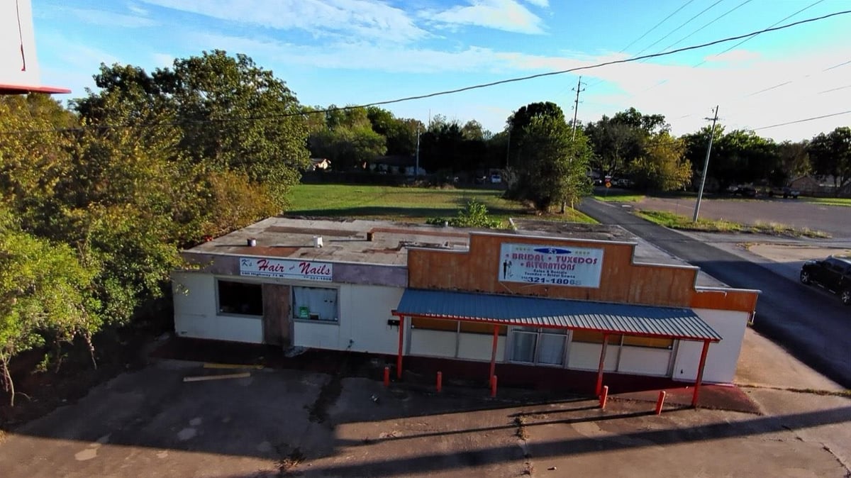 View 100 Highway 71 in Bastrop 100 Highway 71, photo 1 of 7, Bastrop, Bastrop, TX