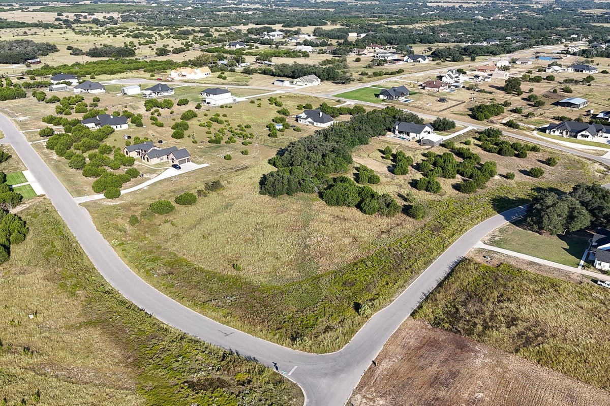 View 100 Lobelia Bloom Bnd in Mesa Vista Ranch 100 Lobelia Bloom Bnd - property photo 1 - Luxury lot in Mesa Vista Ranch, Liberty Hill, TX