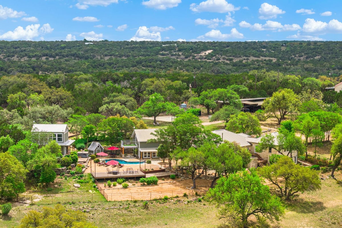 View 100 Rainbows End in Rainbow Ranch 100 Rainbows End - front exterior - Luxury home in Rainbow Ranch, Wimberley, TX