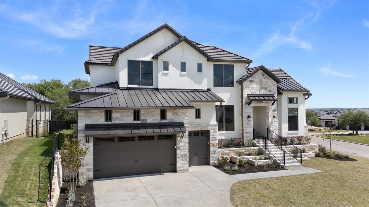 100 Sunny Bell Ct - front exterior - Luxury home in CIMARRON HILLS, Georgetown, TX
