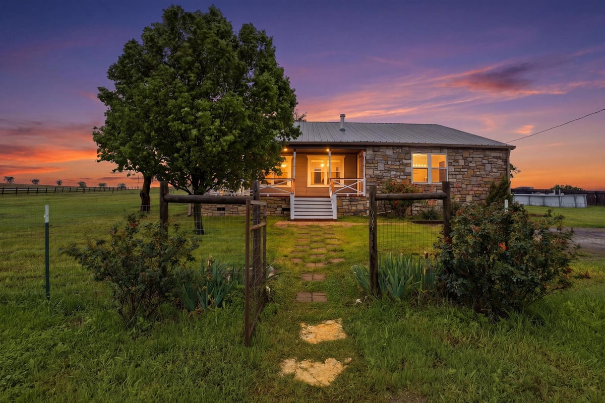View 1000 County Road 458 in STRODE 1000 County Road 458 - front exterior - Luxury home in STRODE, Coupland, TX