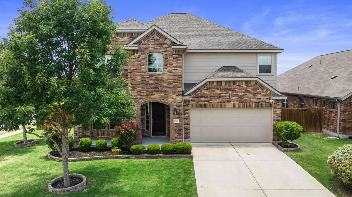 View 1000 Farm Creek CV in Emory Farms Sec 6 1000 Farm Creek CV - front exterior - Luxury home in Emory Farms Sec 6, Hutto, TX
