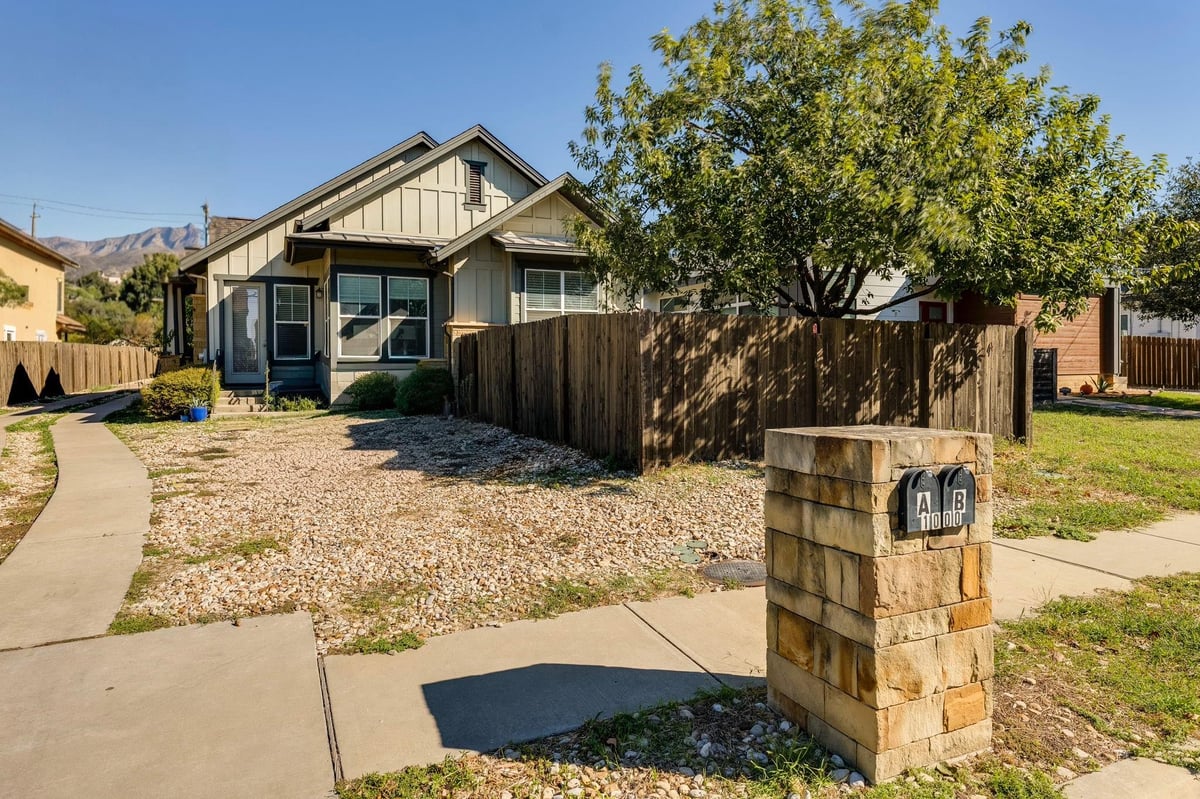 View 1000 Morrow ST in Northgate Add 1000 Morrow ST - property photo 1 - Luxury home in Northgate Add, Austin, TX