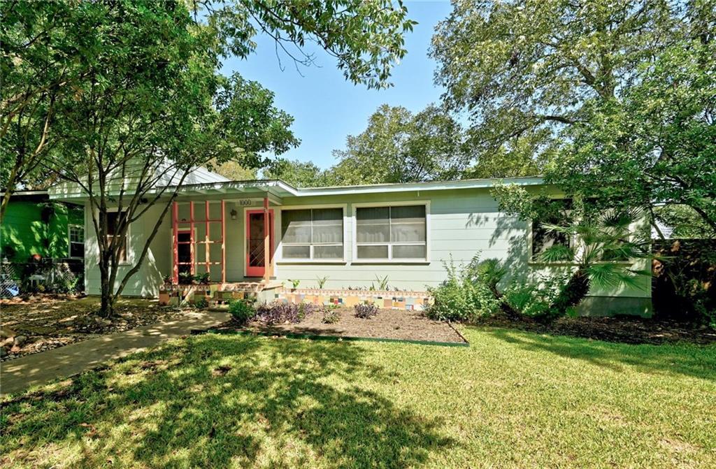 View 1000 Redd St in Forest Oaks Sec 02 1000 Redd St - front exterior - Luxury home in Forest Oaks Sec 02, Austin, TX