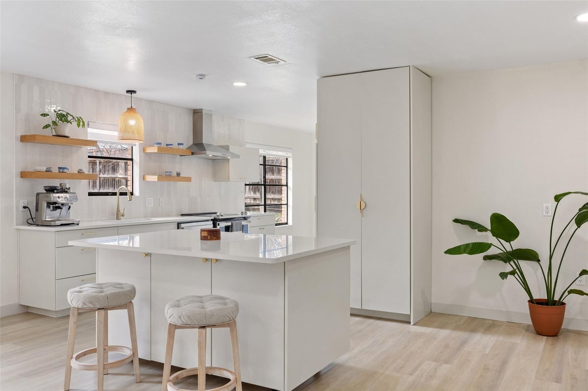 Kitchen at 1001 E Applegate Dr - 4 bed 2 bath home