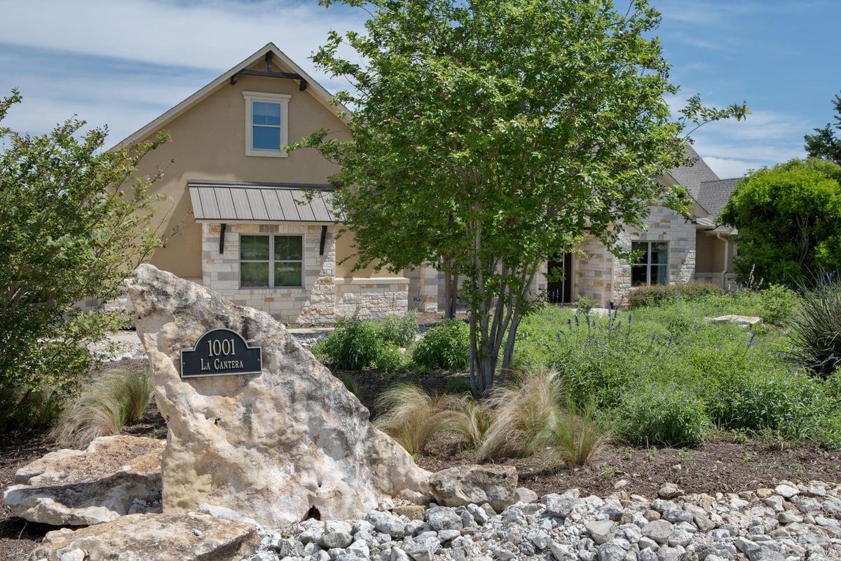 Living area at 1001 La Cantera - 4 bed 4 bath home