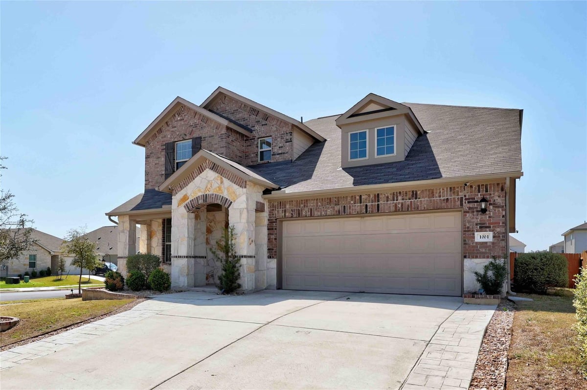 Living area at 1001 Otello Way - 4 bed 3 bath home