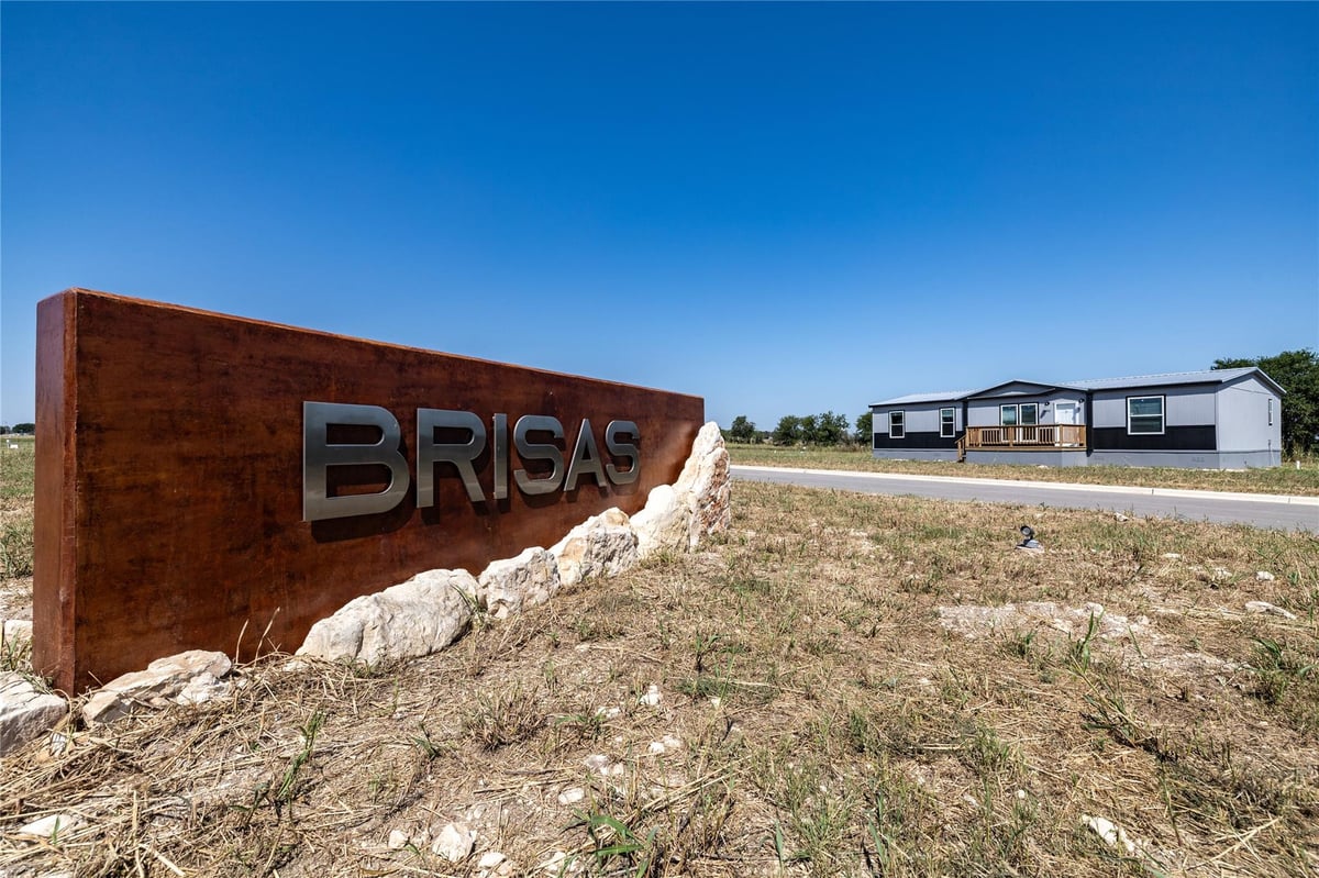 View 1002 Brisas Dr in Brisas 1002 Brisas Dr - front exterior - Luxury lot in Brisas, Salado, TX