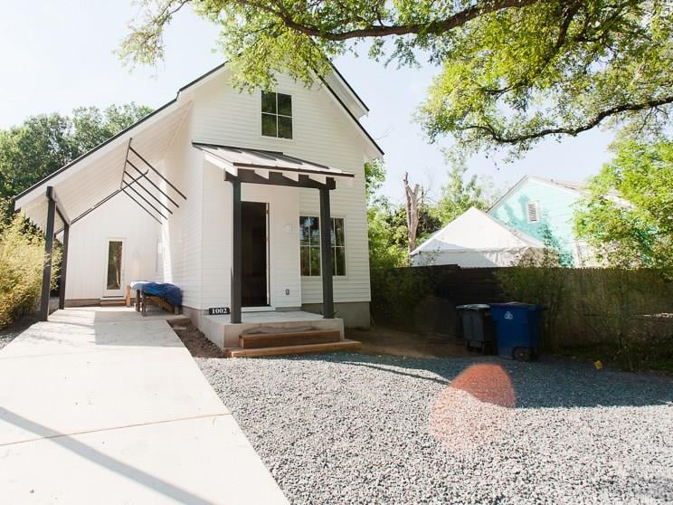View 1002 Kinney Ave in Zilker 1002 Kinney Ave - property photo 1 - Luxury home in Zilker, Austin, TX