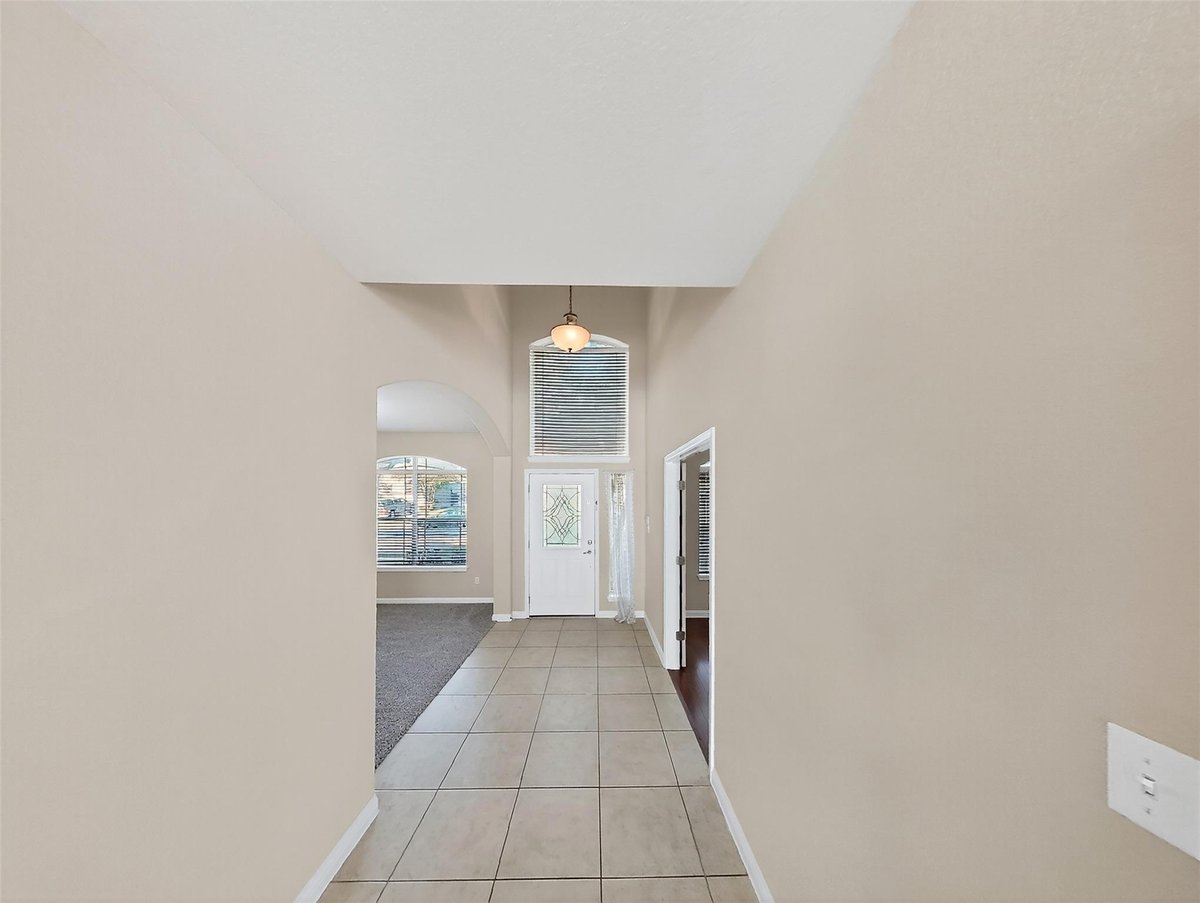 Living area at 1002 Sedalia St - 4 bed 2 bath home