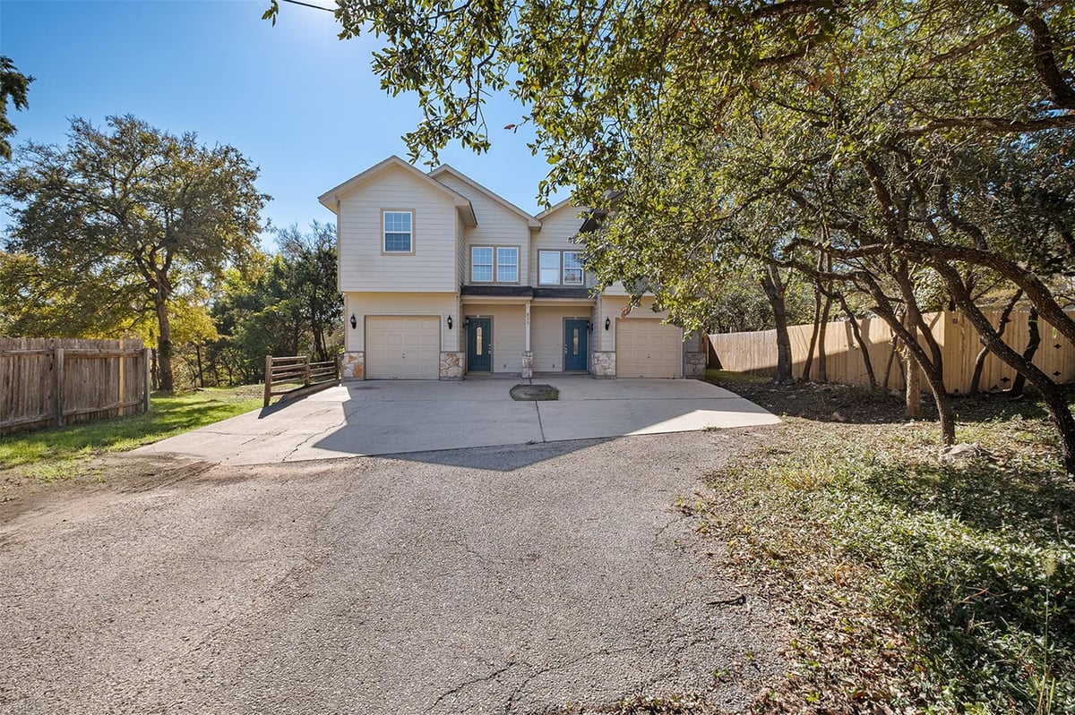 View 1003 Canyon Edge DR Unit #B in Austin Lake Hills 1003 Canyon Edge DR Unit #B - property photo 1 - Luxury home in Austin Lake Hills, Austin, TX