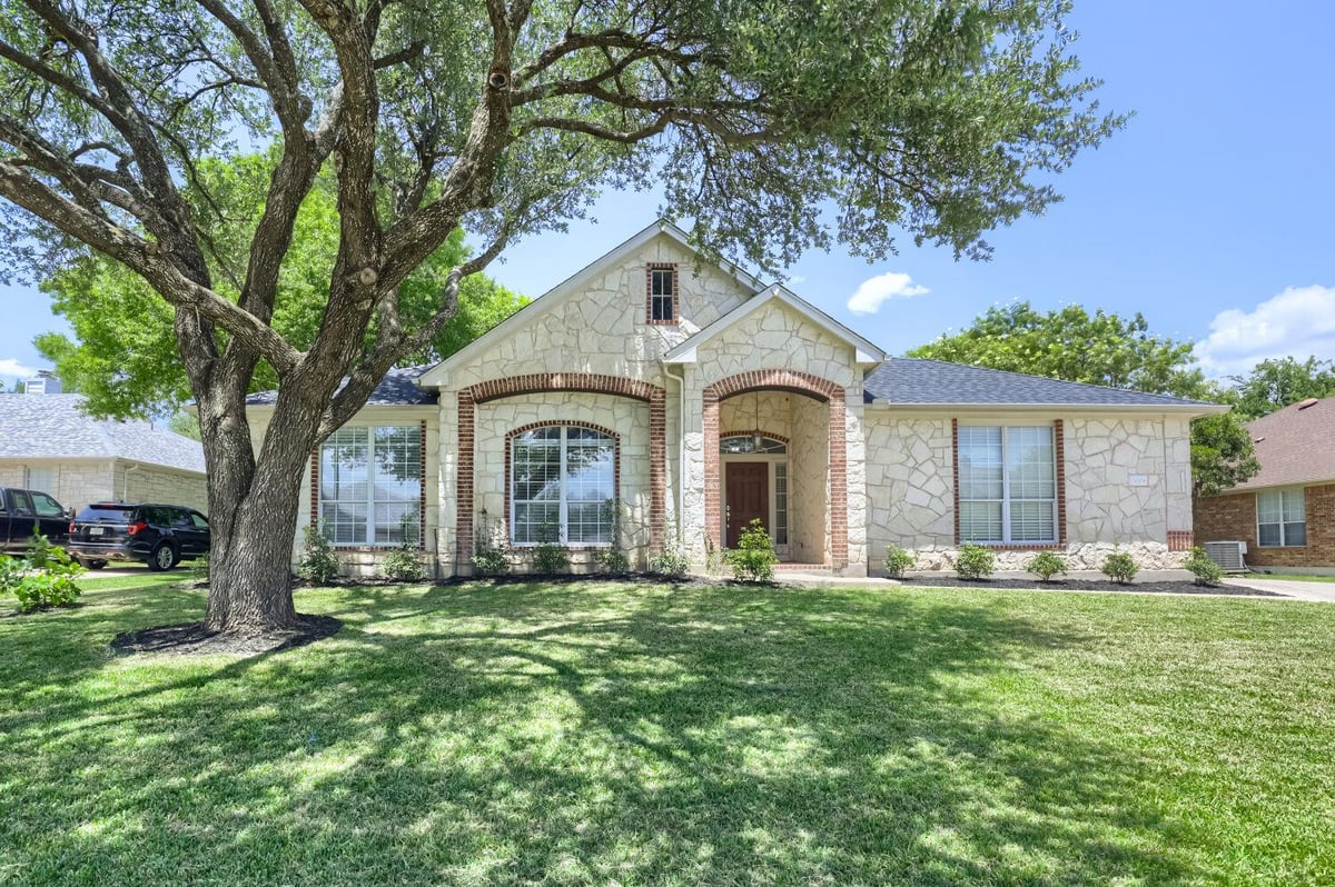View 1004 Olympic DR in Mountain Creek Sec 02 1004 Olympic DR - front exterior - Luxury home in Mountain Creek Sec 02, Pflugerville, TX