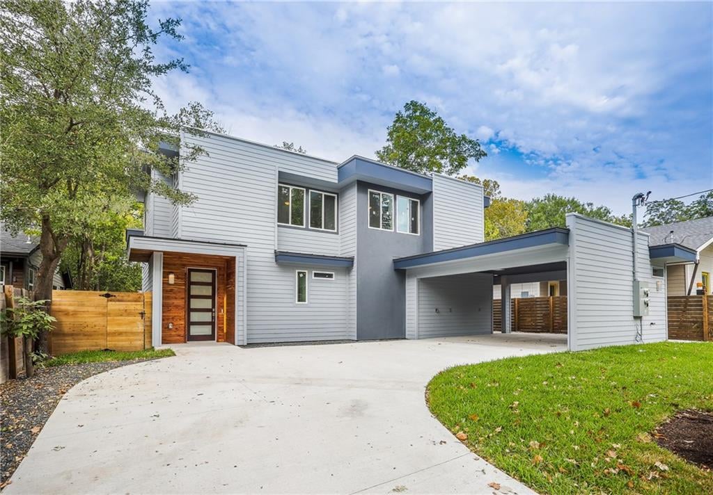 View 1004 Payne Ave Unit #B in Violet Crown Heights Sec 01 1004 Payne Ave Unit #B - front exterior - Luxury home in Violet Crown Heights Sec 01, Austin, TX