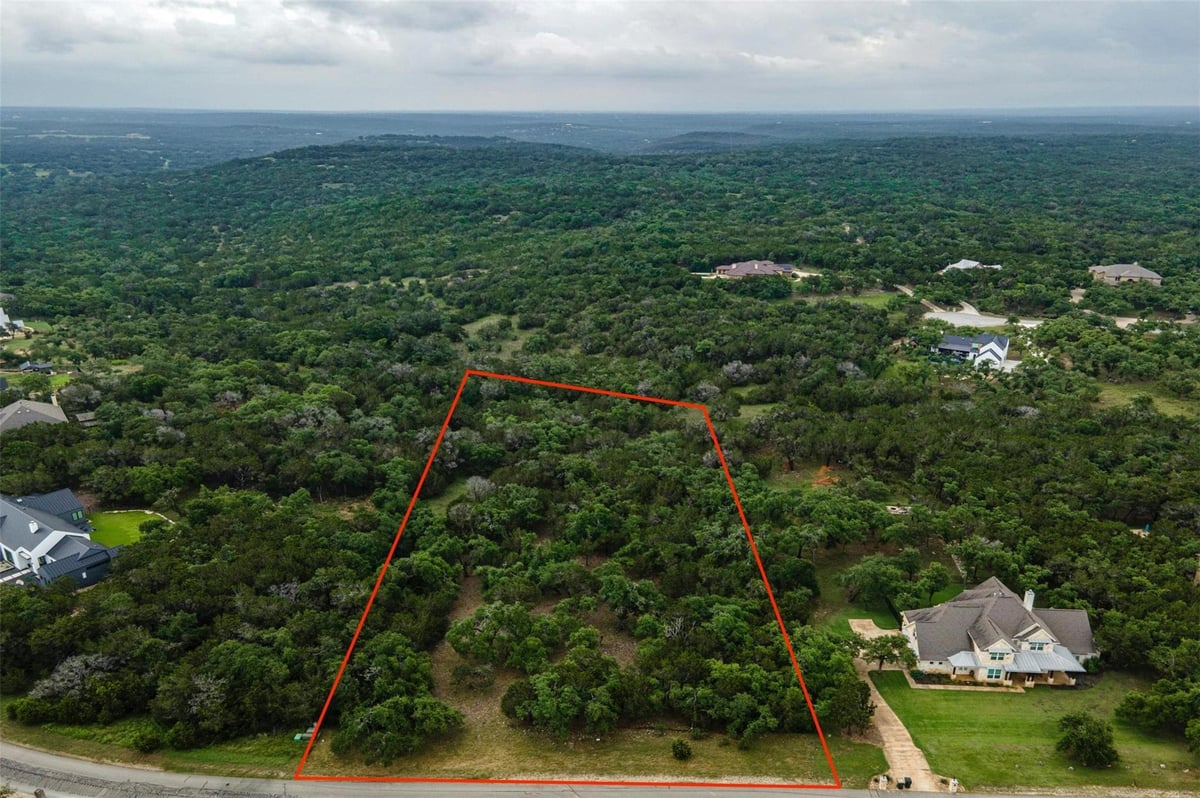 1005 Covered Bridge Dr - front exterior - Luxury lot in The Preserve At La Ventana Ph Two, Driftwood, TX
