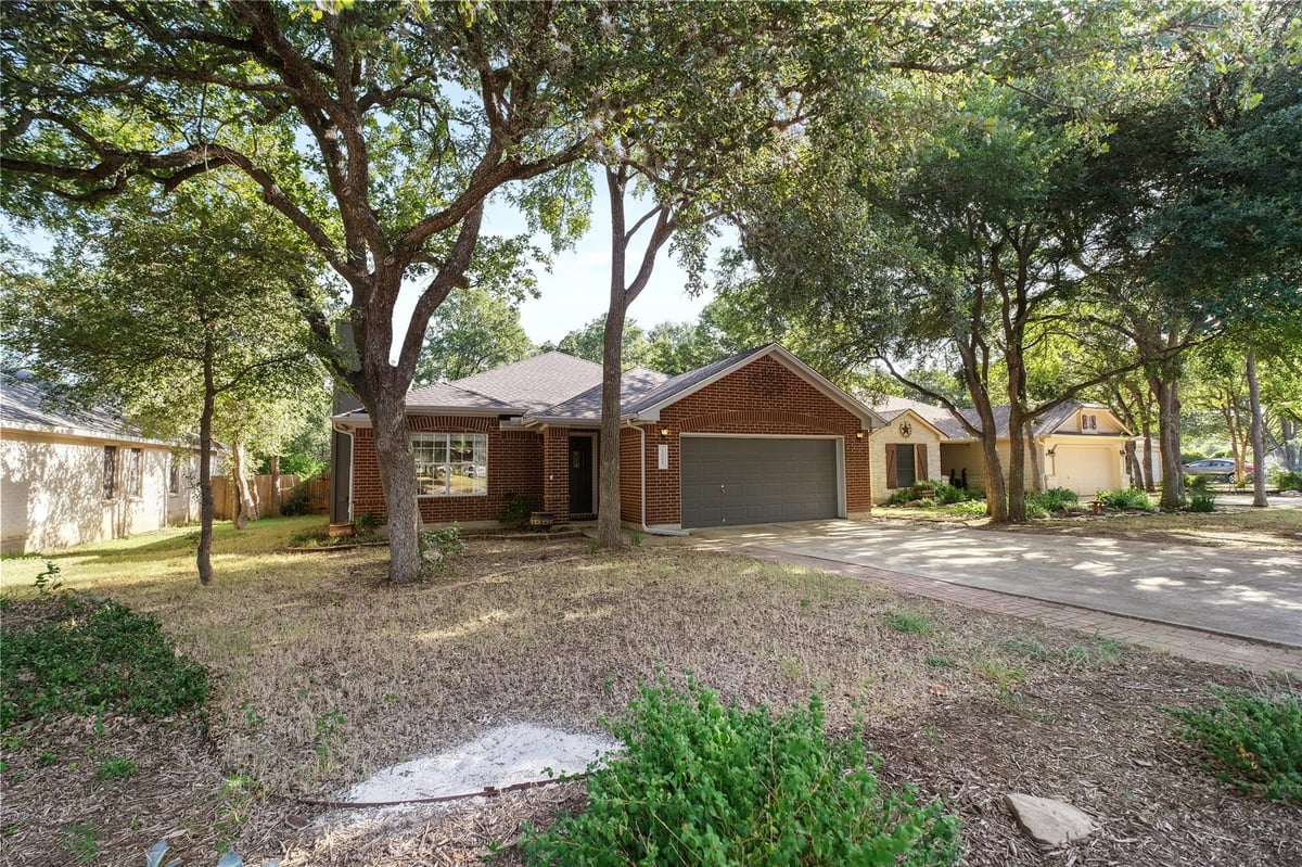 View 1005 Haleys Way DR in Creekside Park Sec 1 1005 Haleys Way DR - front exterior - Luxury home in Creekside Park Sec 1, Buda, TX