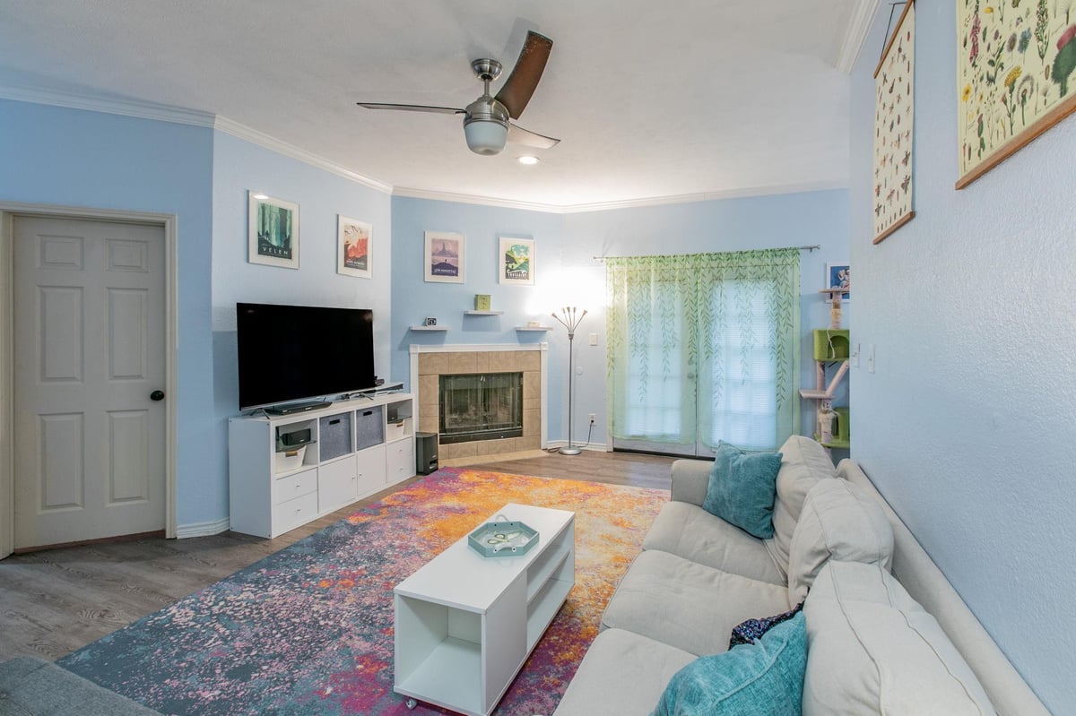 View 1005 N Lbj DR Unit #B2 in Baynebridge Condos 1005 N Lbj DR Unit #B2 - front exterior - Luxury home in Baynebridge Condos, San Marcos, TX