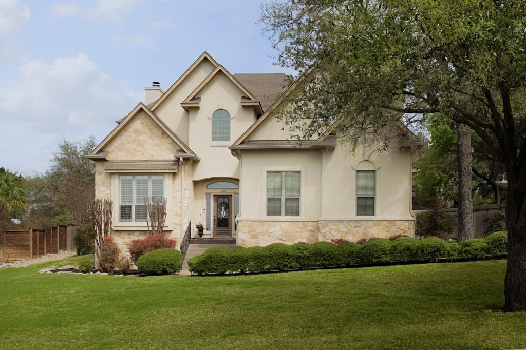 View 1005 Ogden DR in Austin Lake Hills Sec 02 1005 Ogden DR - property photo 1 - Luxury home in Austin Lake Hills Sec 02, Austin, TX
