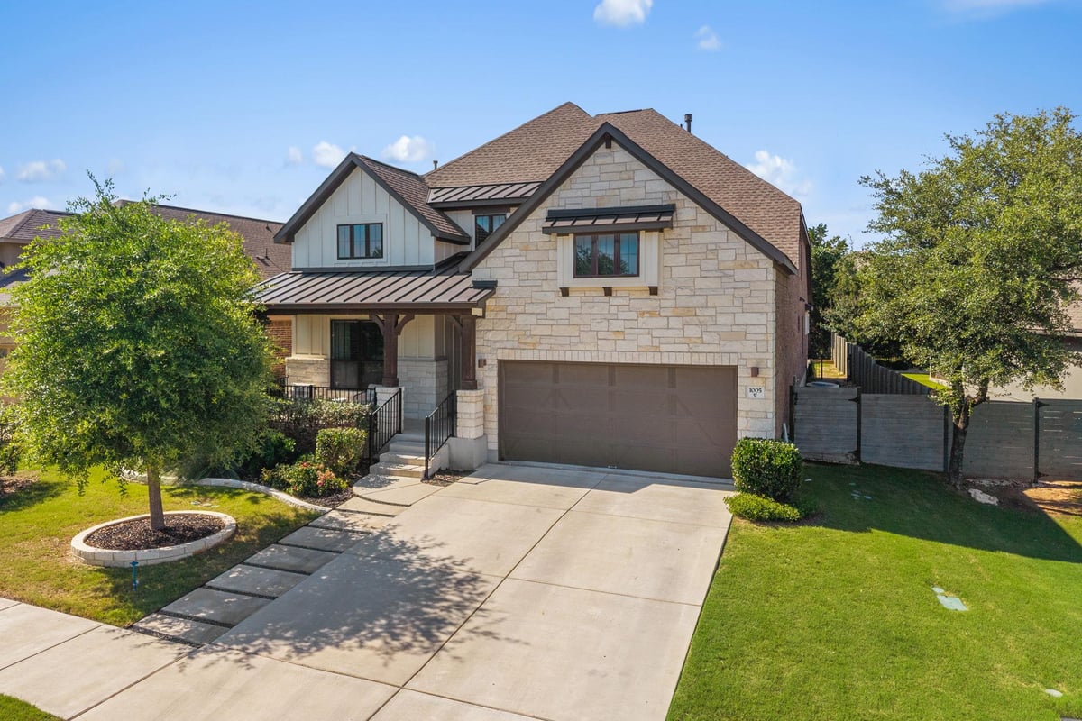View 1005 Wolf Hollow DR in Wolf Ranch West Ph 2 Sec 4B 1005 Wolf Hollow DR - front exterior - Luxury home in Wolf Ranch West Ph 2 Sec 4B, Georgetown, TX