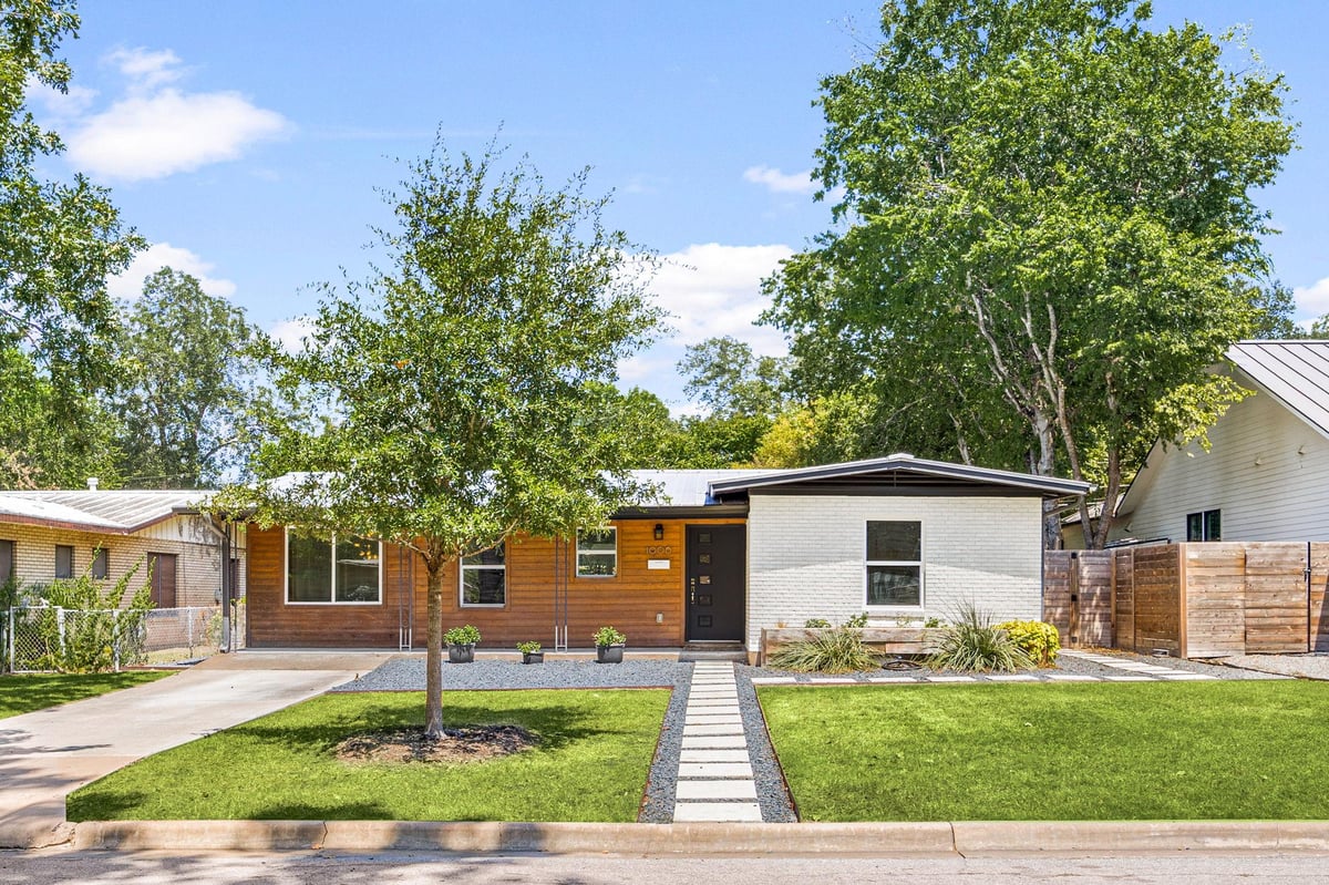 View 1006 Alegria RD in Brentwood 1006 Alegria RD, photo 1, Brentwood, Austin, TX