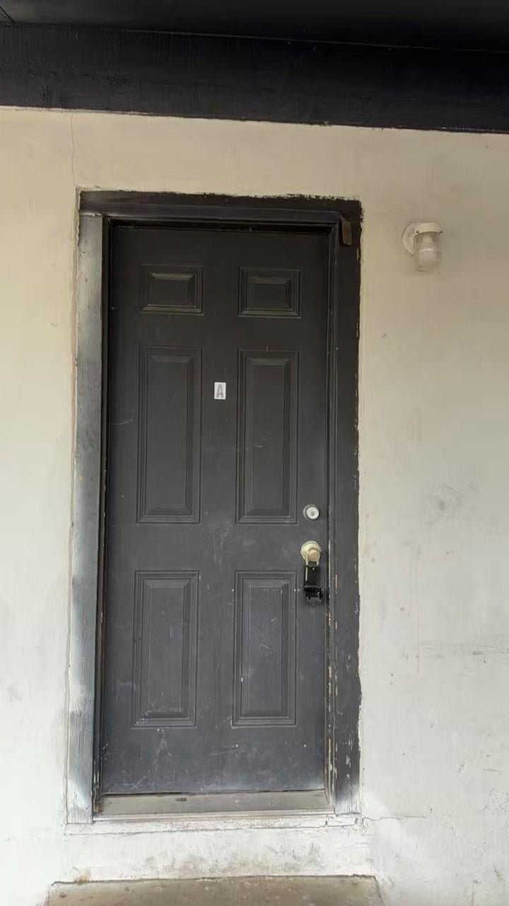 1006 N Meadows DR Unit #"A" or "C" #"A" or "C" - property photo 1 - Luxury home in North Meadows, Austin, TX