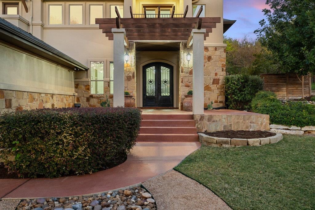 View 1007 Ogden DR in Austin Lake Hills Sec 02 1007 Ogden DR - front exterior - Luxury home in Austin Lake Hills Sec 02, Austin, TX