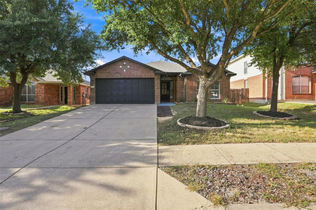 View 1008 Grey Castle DR in Gaston-Sheldon Sec 03 1008 Grey Castle DR - property photo 1 - Luxury home in Gaston-Sheldon Sec 03, Pflugerville, TX
