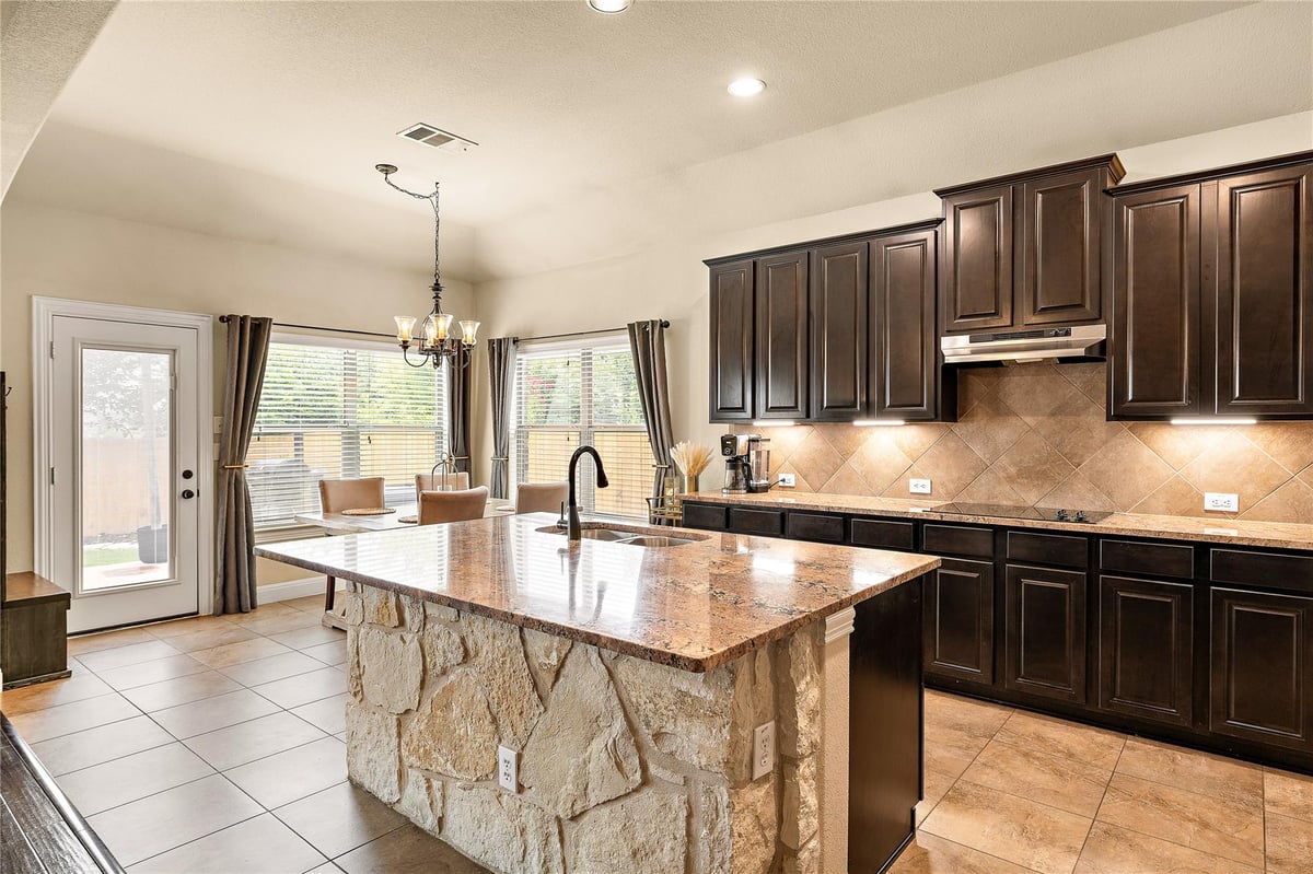 View 1008 N Ash CV in Emory Farms Sec 01 1008 N Ash CV - property photo 1 - Luxury home in Emory Farms Sec 01, Hutto, TX