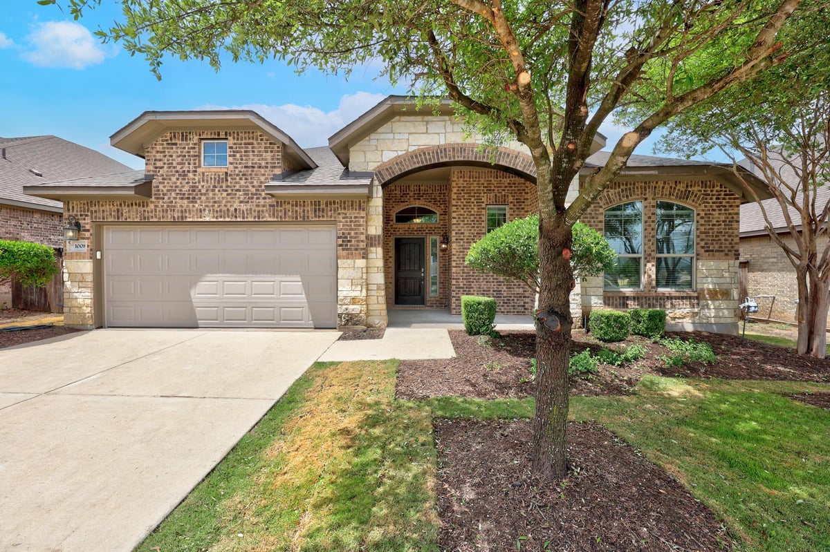 View 1008 Teravista Xing in Teravista Sec 323 Ph 2 1008 Teravista Xing - front exterior - Luxury home in Teravista Sec 323 Ph 2, Georgetown, TX